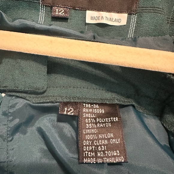 Executive Collection Women’s 2pc Green Plaid Skirt Suit Size 12 - Picture 11 of 11